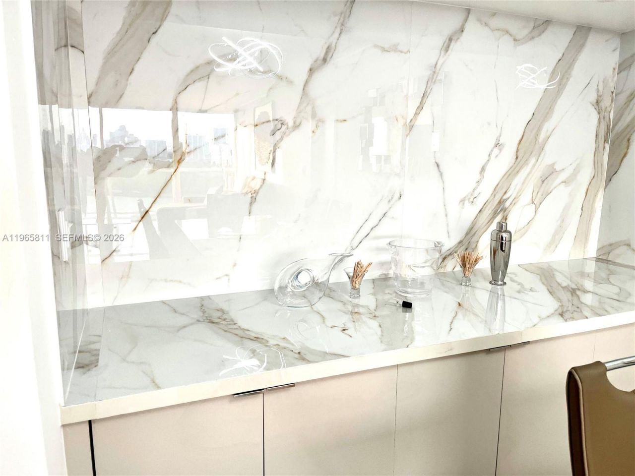 3701 N Country Club Dr, Unit 1505, Aventura, FL 33180 Photo