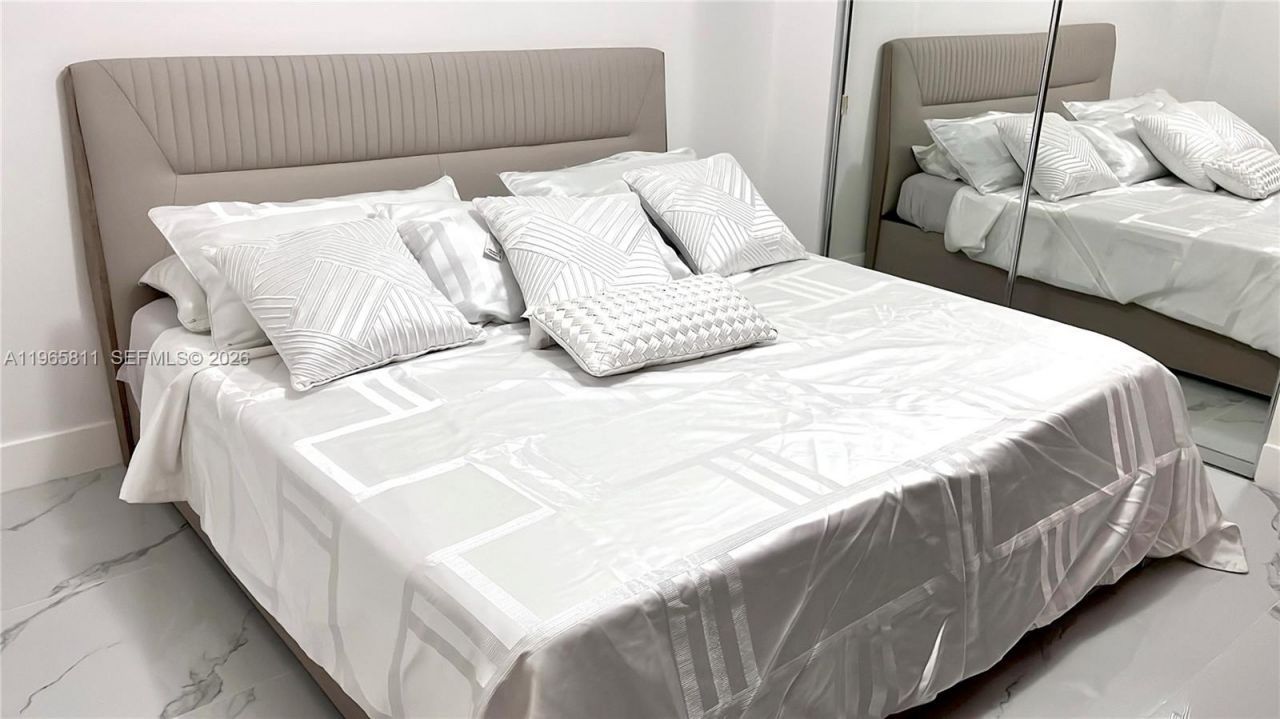 3701 N Country Club Dr, Unit 1505, Aventura, FL 33180 Photo