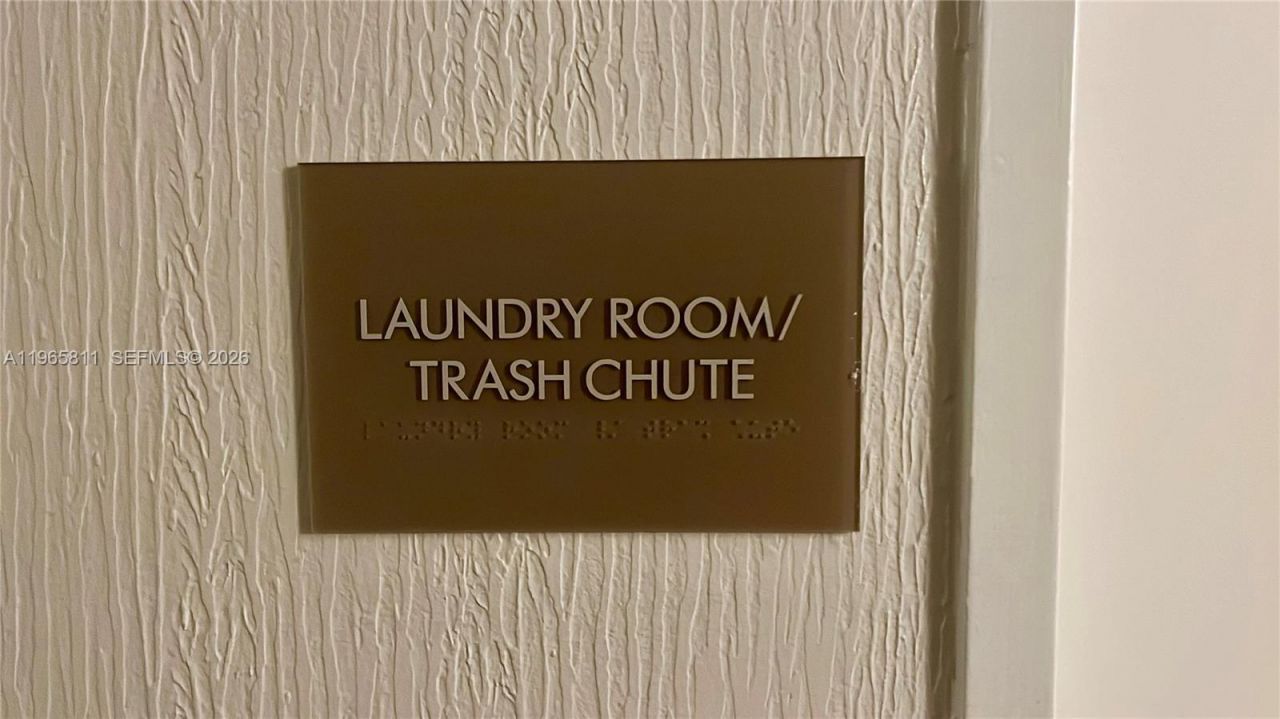 3701 N Country Club Dr, Unit 1505, Aventura, FL 33180 Photo