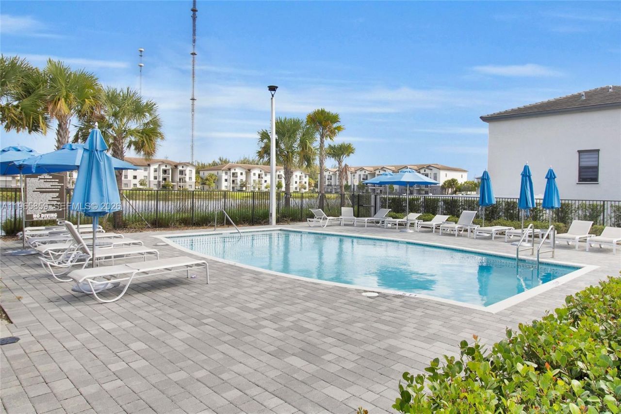 656 NW 203rd Ter , Miami Gardens, FL 33169 Photo