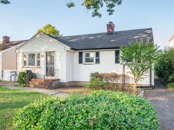 22 Washington St, Clark, NJ 07066