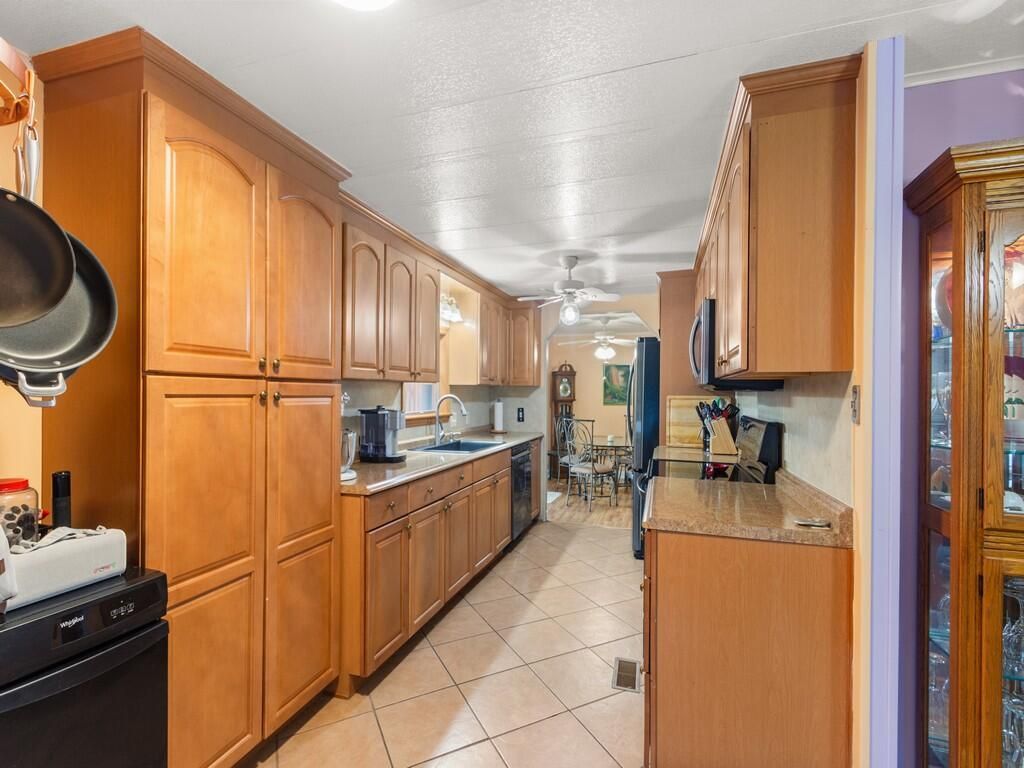 10 Padre, Port Saint Lucie, FL 34952 Photo