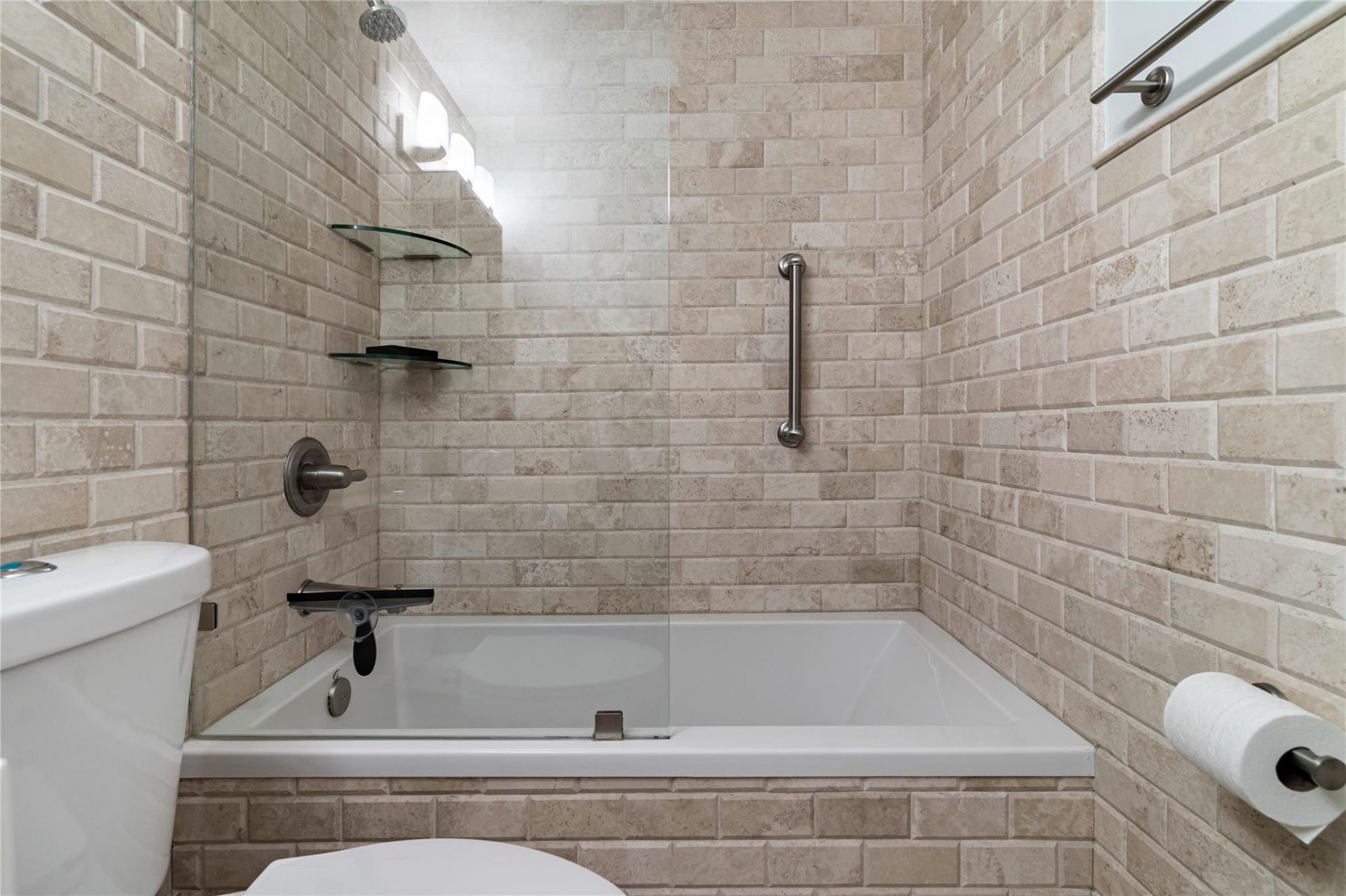 1350 Pennsylvania Ave, Unit 103, Miami Beach, FL 33139 Photo