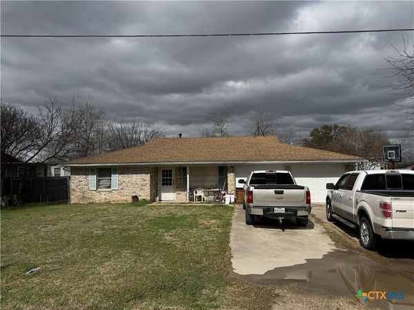 106 N 7th street E, Dawson, TX 76639