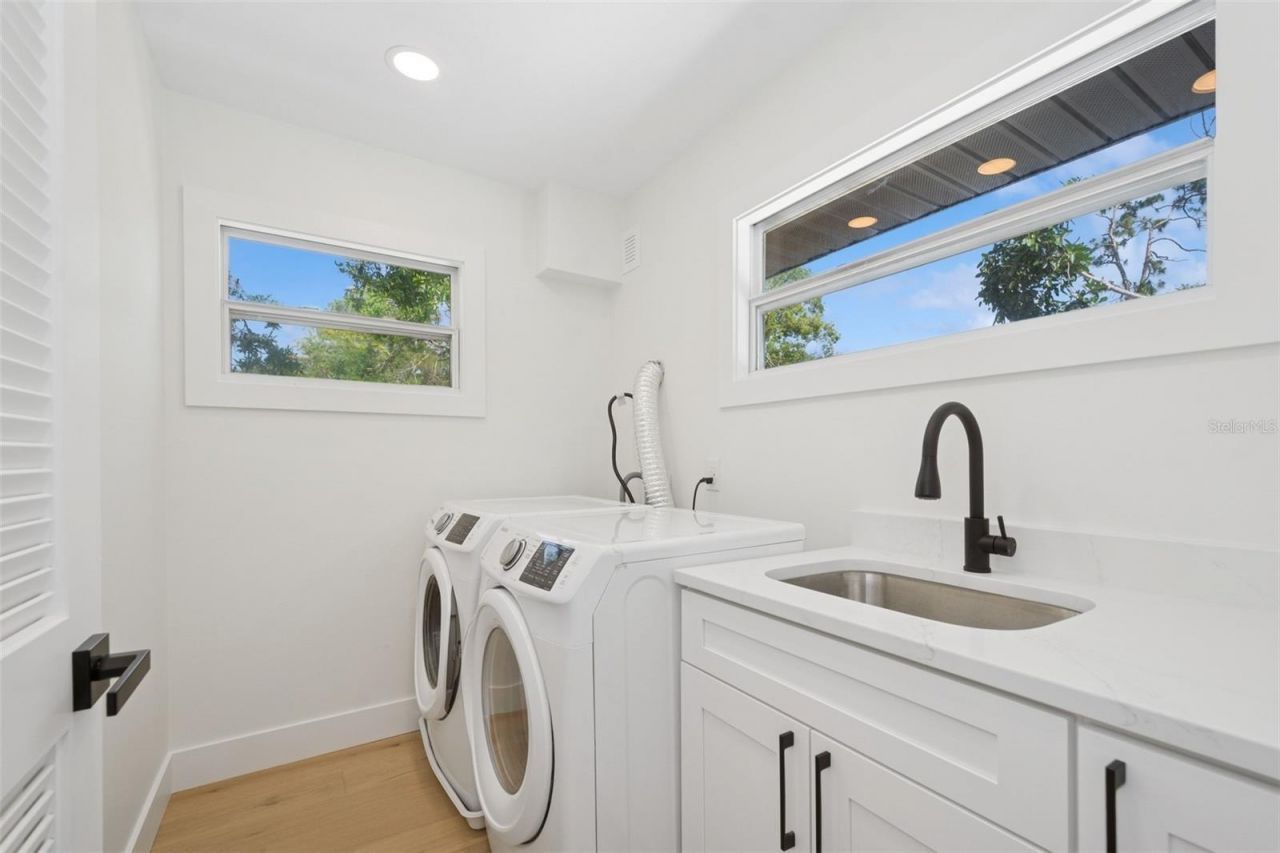 2655 Bay Street, Sarasota, FL 34237 Photo