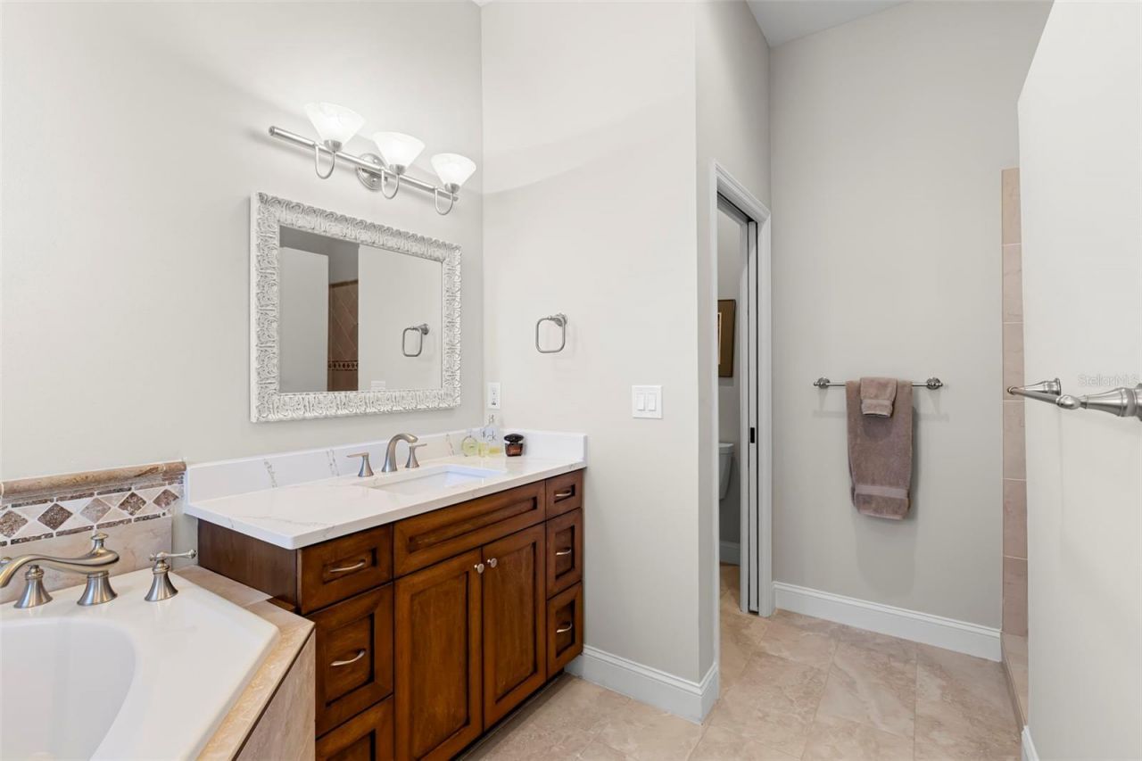 2035 Hawaii Avenue Ne, Saint Petersburg, FL 33703 Photo