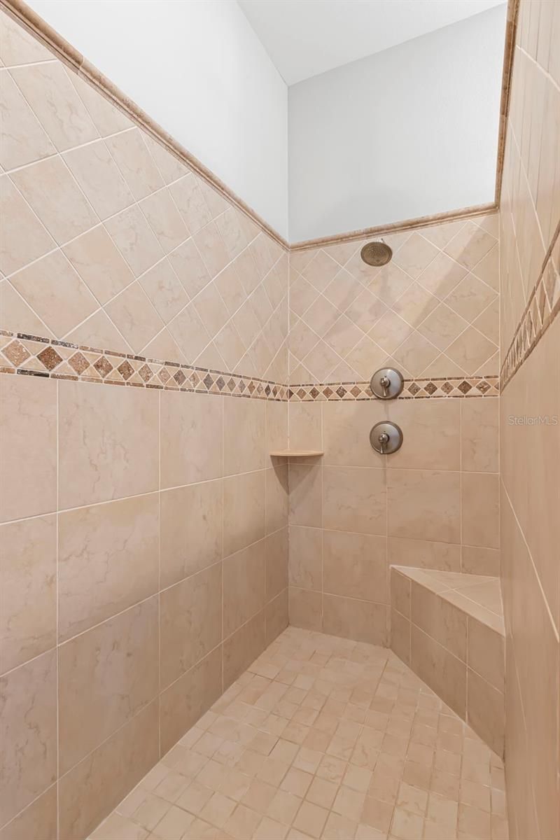 2035 Hawaii Avenue Ne, Saint Petersburg, FL 33703 Photo