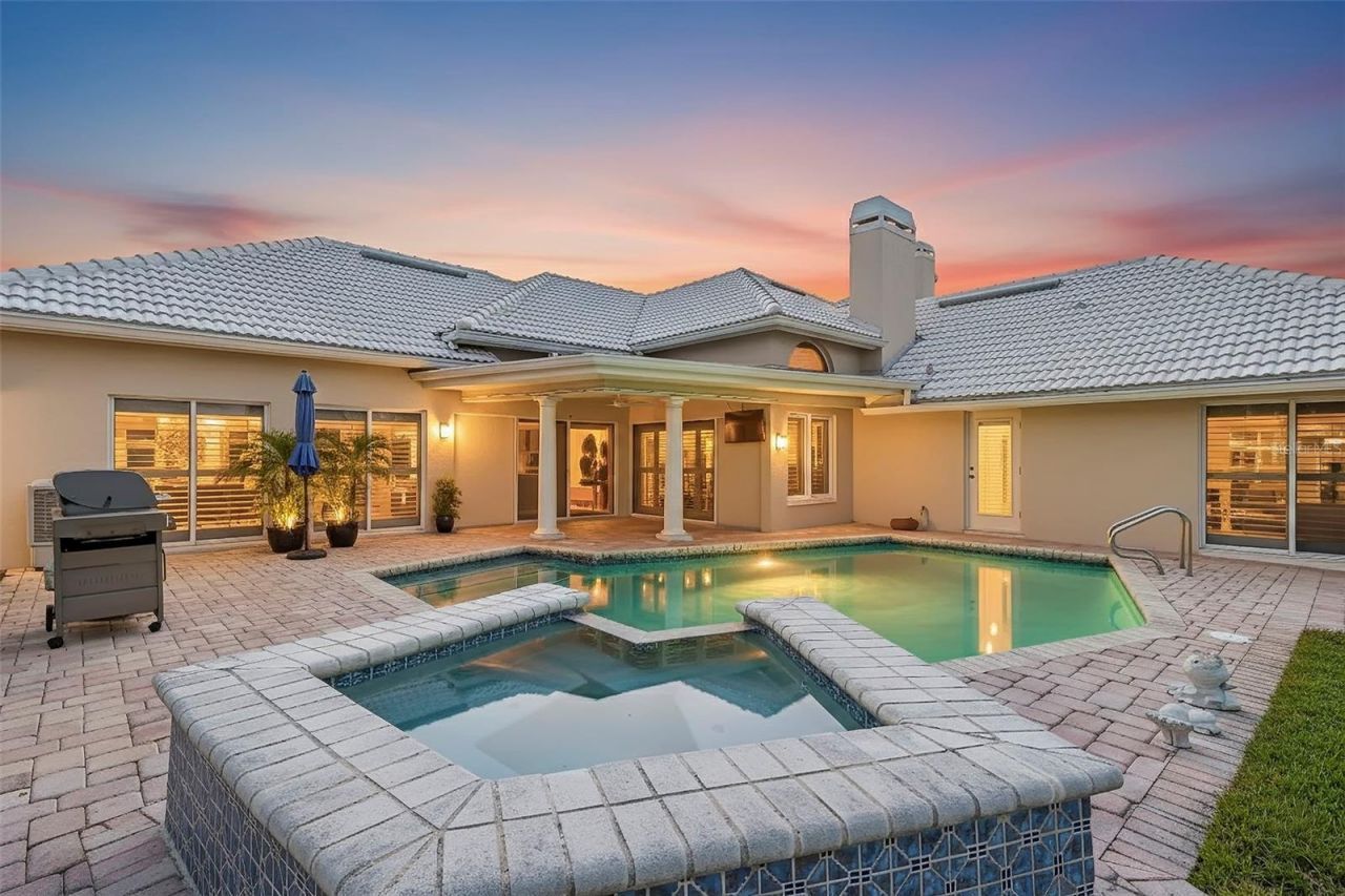 2035 Hawaii Avenue Ne, Saint Petersburg, FL 33703 Photo