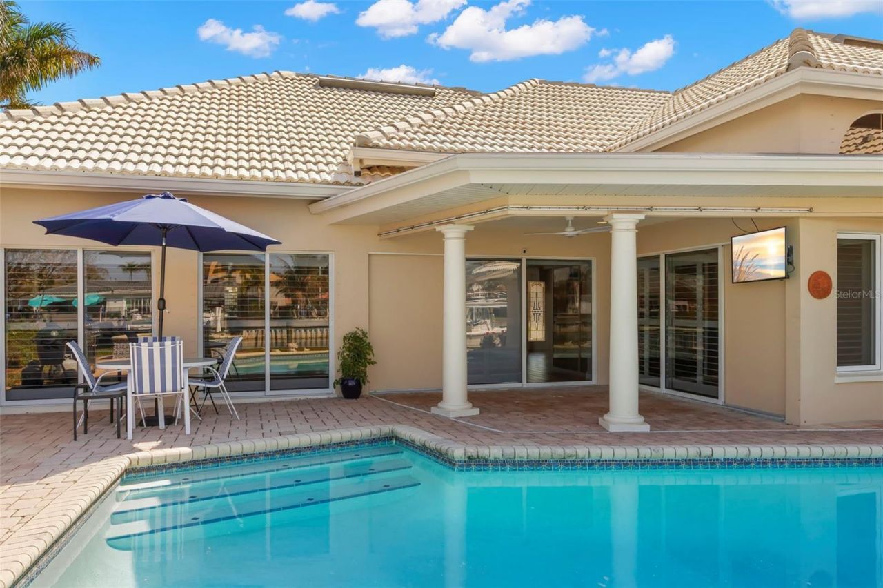 2035 Hawaii Avenue Ne, Saint Petersburg, FL 33703 Photo