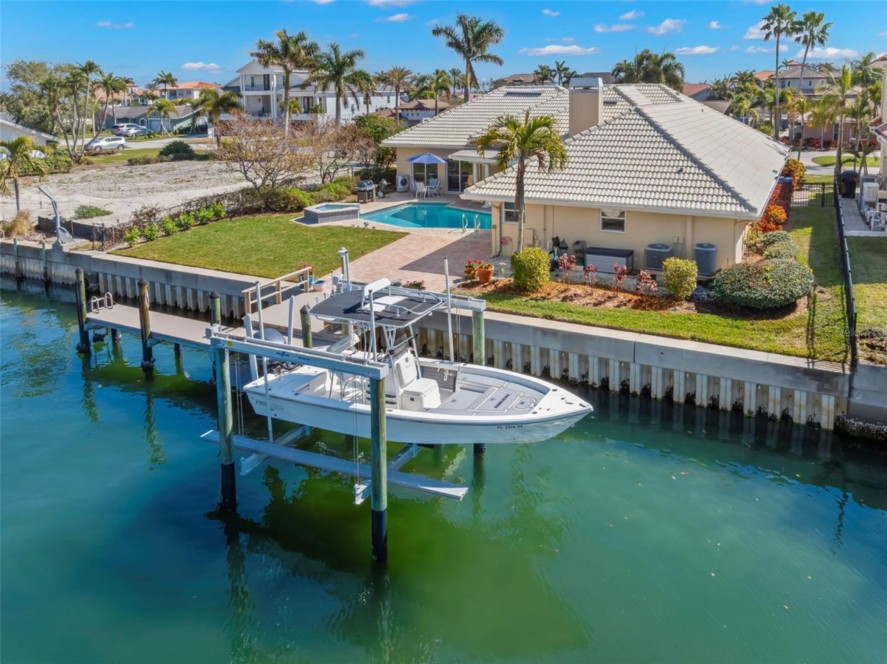 2035 Hawaii Avenue Ne, Saint Petersburg, FL 33703 Photo