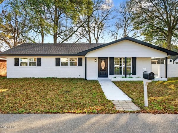 617 Mills Street, Picayune, MS 39466