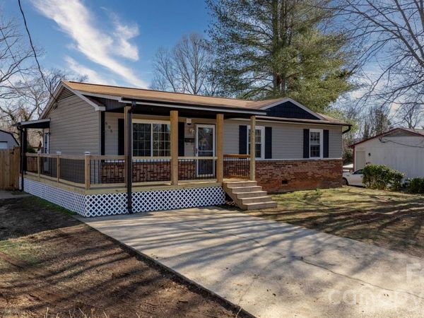 606 Prospect Street NW, Lenoir, NC 28645