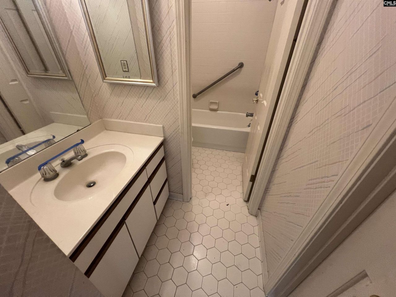 25 Southbury Lane Photo 22