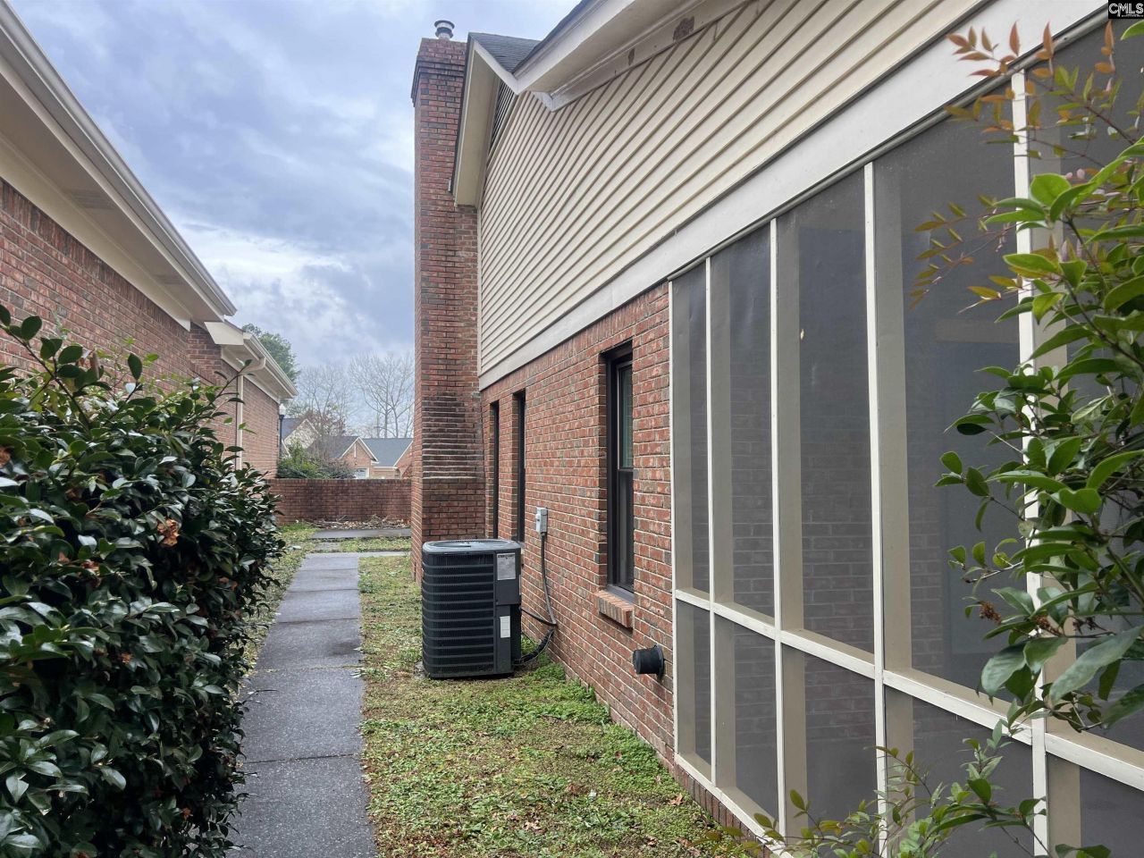 25 Southbury Lane Photo 4