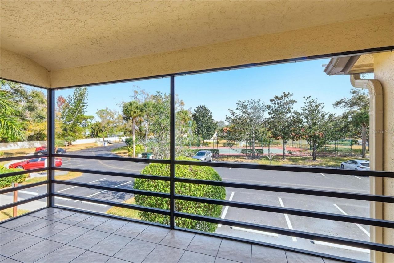 5651 Gardens Drive, Unit 5651, Sarasota, FL 34243 Photo