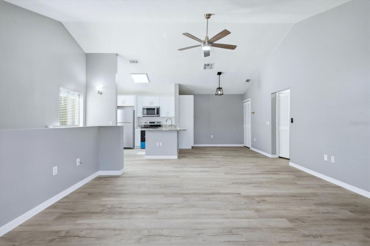 5651 Gardens Drive, Unit 5651, Sarasota, FL 34243 Photo