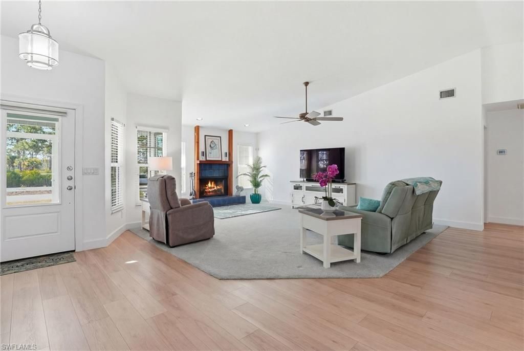 20535 Armada Ct, Estero, FL 33928 Photo