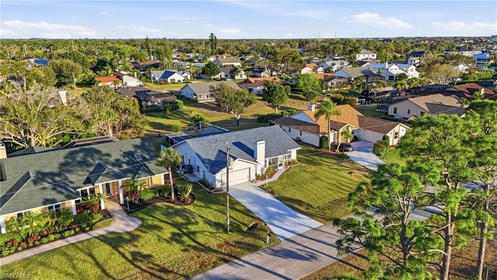 20535 Armada Ct, Estero, FL 33928 Photo