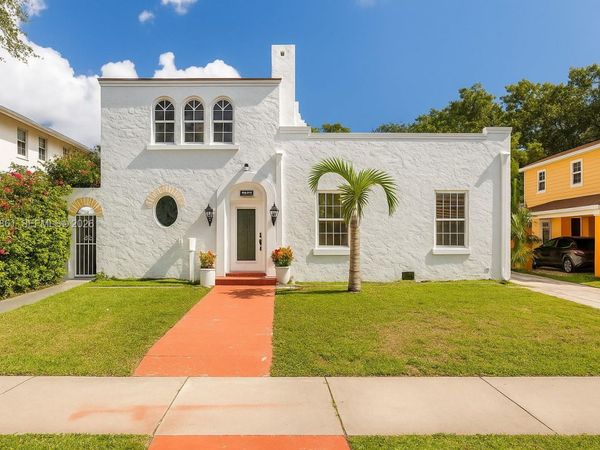 1545 NW 8th Ter, Miami, FL 33125