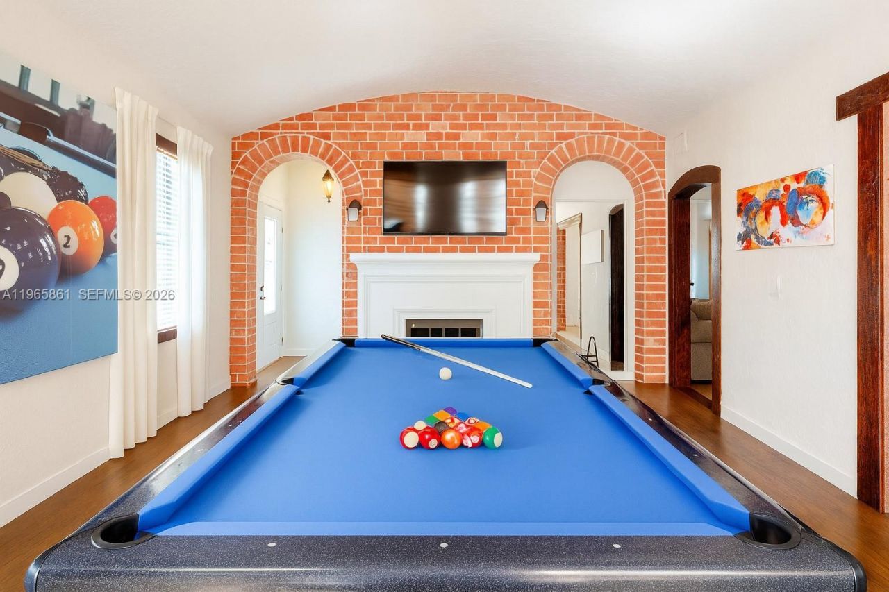 1545 NW 8th Ter, Miami, FL 33125 Photo