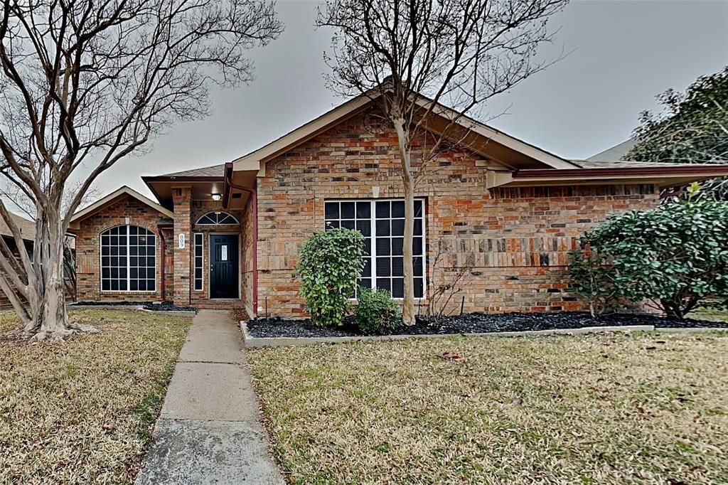 809 Lake Bluff Drive, Flower Mound, TX 75028 Main Photo