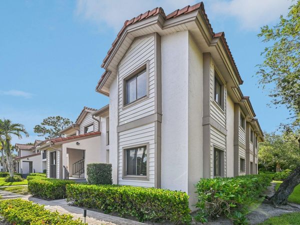 1103 Duncan Circle, Unit 104, Palm Beach Gardens, FL 33418