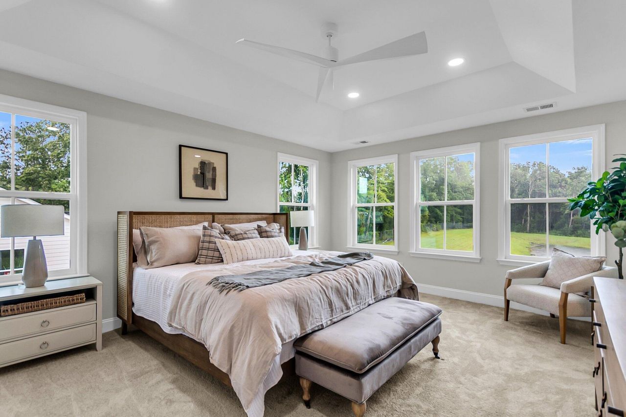 806 Abbey Gardens Lane Photo 13