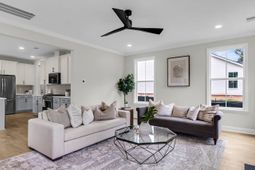 806 Abbey Gardens Lane photo 4