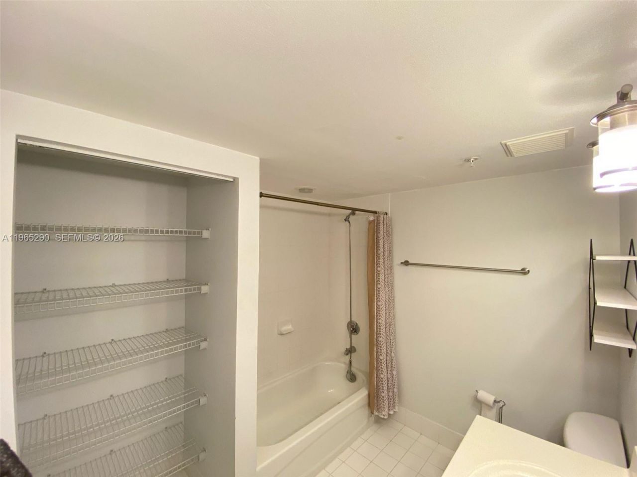 36 NW 6th Ave , Unit 708, Miami, FL 33128 Photo