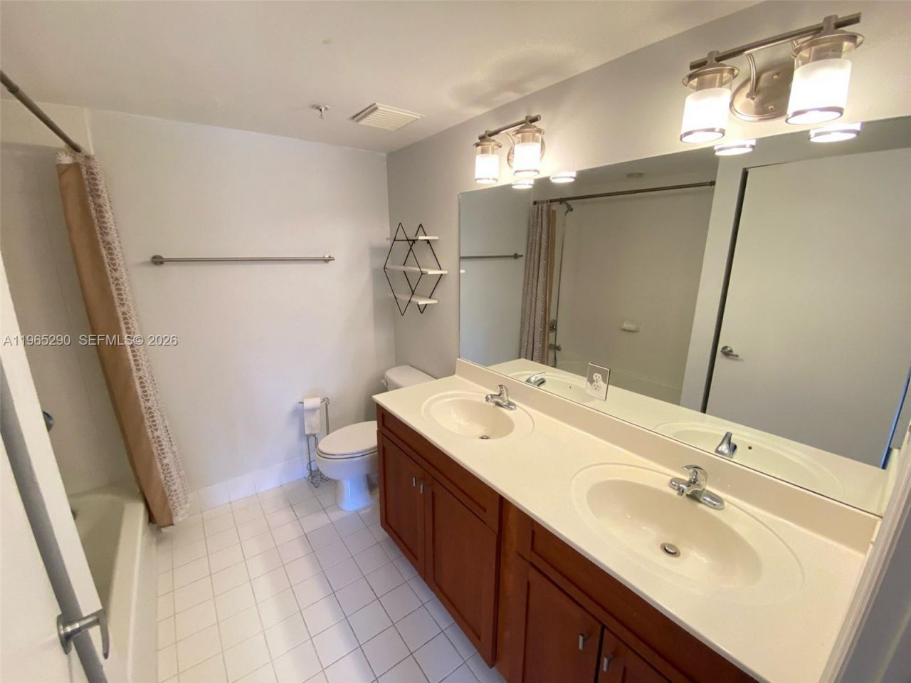 36 NW 6th Ave , Unit 708, Miami, FL 33128 Photo