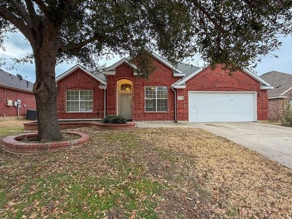 1213 Maple Terrace Drive, Mansfield, TX 76063