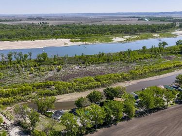 4835 Bay Circle, Tekamah, NE 68061