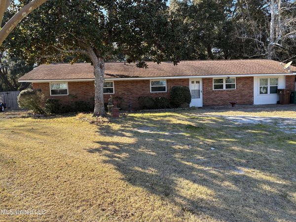 3 Bainbridge Place, Long Beach, MS 39560