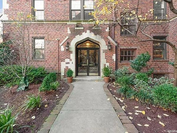 68-20 Burns Street , Unit B2, Forest Hills, NY 11375