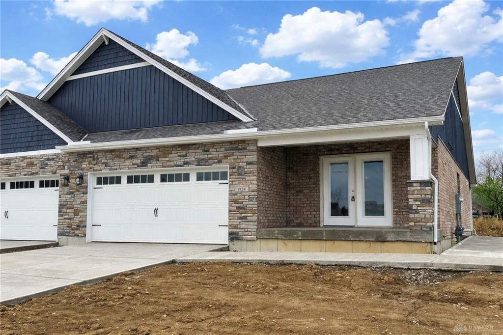 1924 Tipperary Drive, Middletown, OH 45042 Main Photo