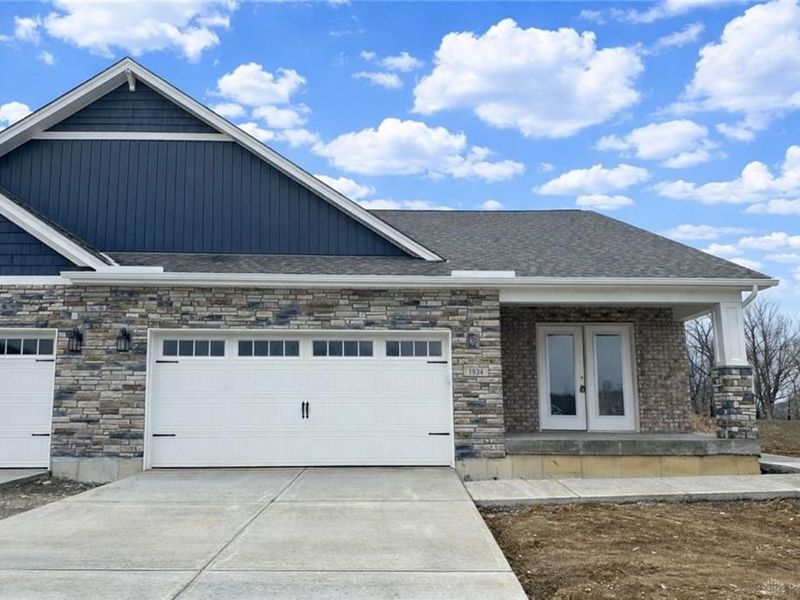 1924 Tipperary Drive, Middletown, OH 45042 Photo 2