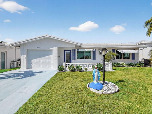 2009 SW 15th Street, Boynton Beach, FL 33426