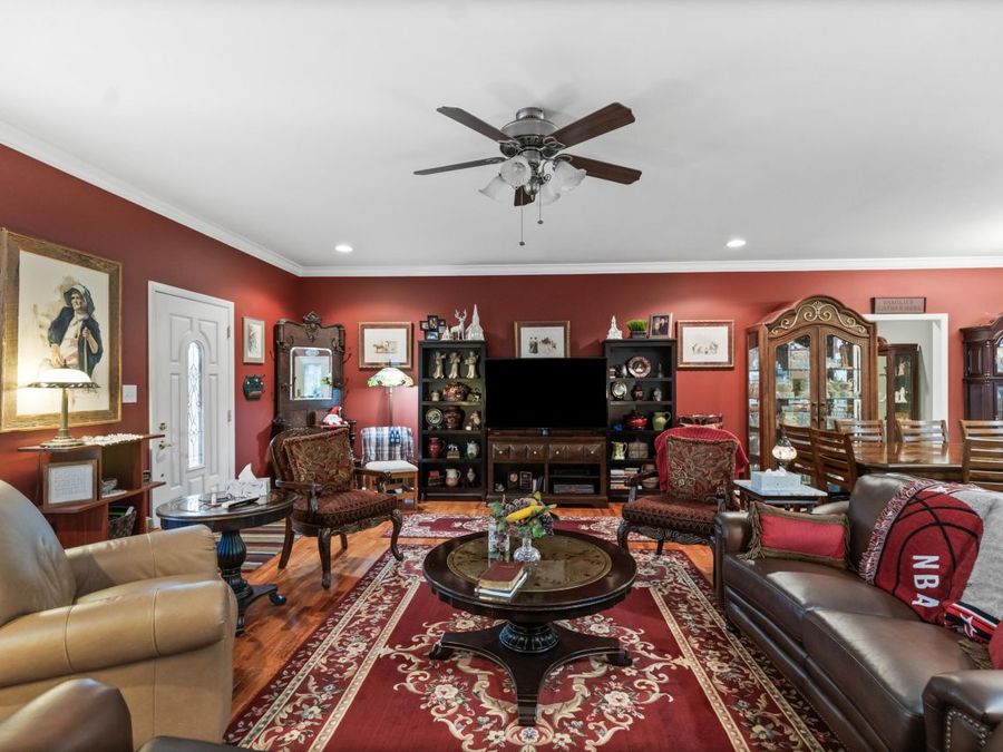 Property Image 38