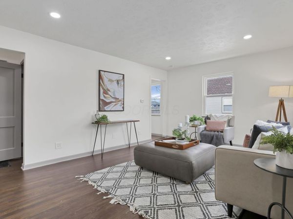 157 N Kellner Road, Columbus, OH 43209