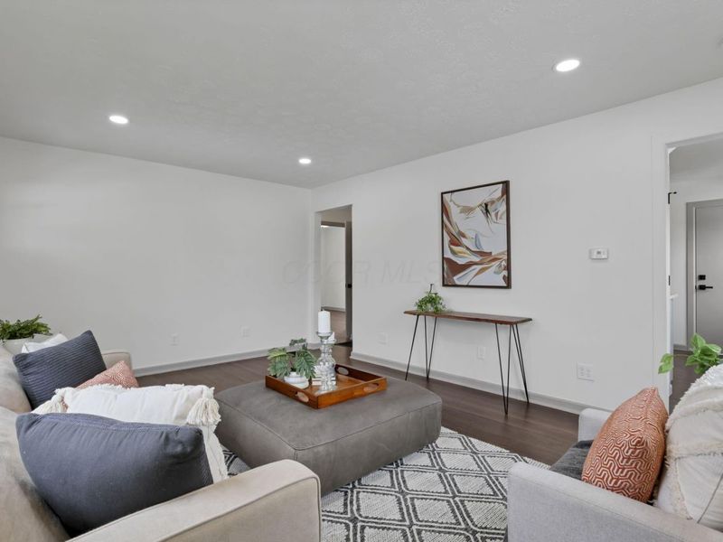 157 N Kellner Road, Columbus, OH 43209 Photo 10