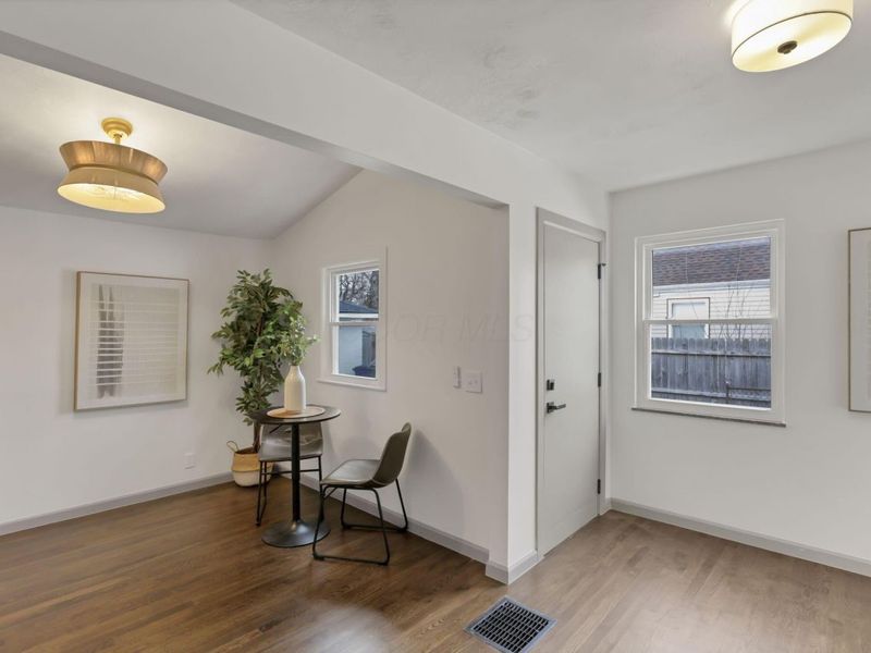 157 N Kellner Road, Columbus, OH 43209 Photo 12