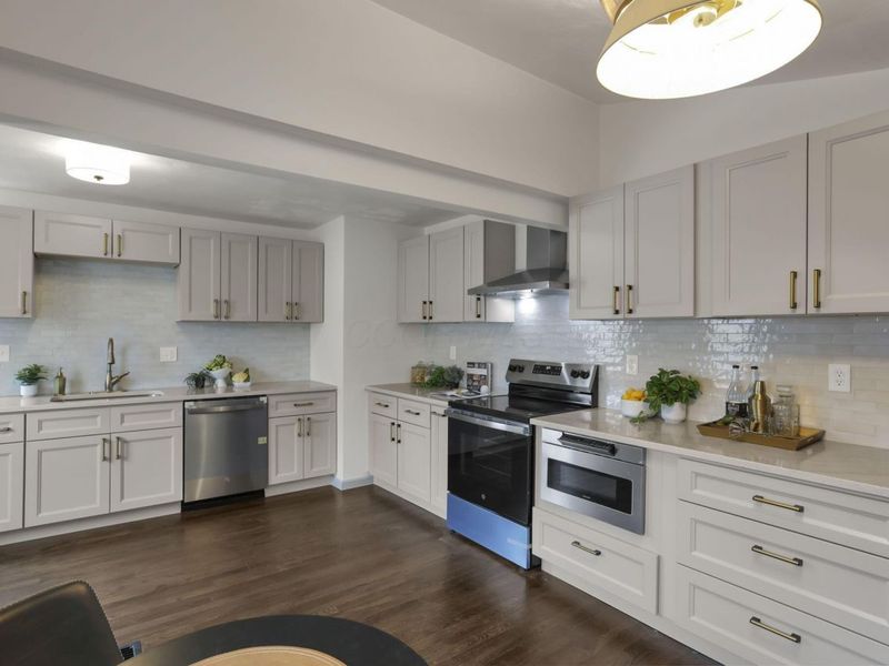 157 N Kellner Road, Columbus, OH 43209 Photo 3