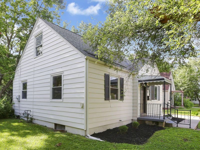 157 N Kellner Road, Columbus, OH 43209 Photo 3