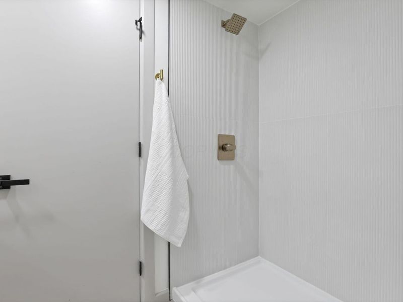 157 N Kellner Road, Columbus, OH 43209 Photo 30