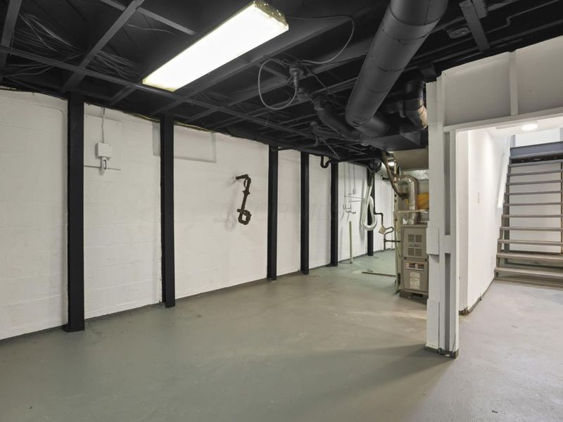 157 N Kellner Road, Columbus, OH 43209 Photo 32