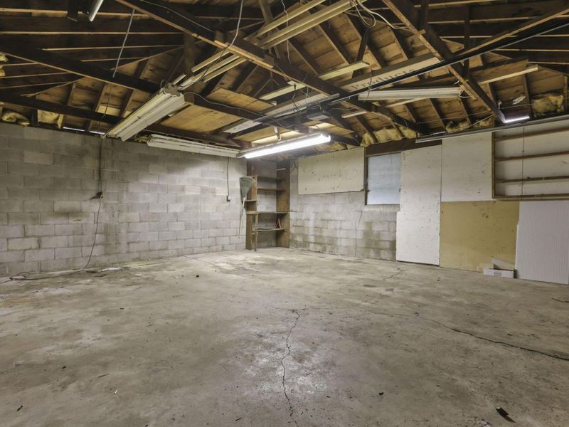 157 N Kellner Road, Columbus, OH 43209 Photo 36