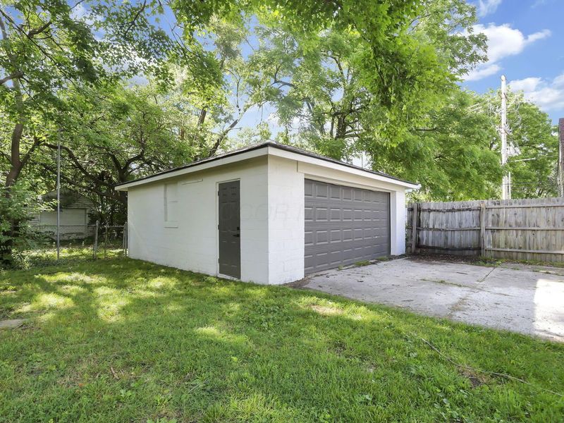 157 N Kellner Road, Columbus, OH 43209 Photo 37
