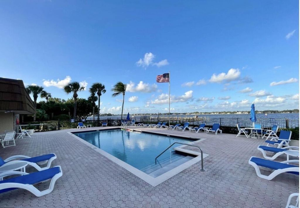 825 Center Street, Unit 49d, Jupiter, FL 33458 Photo