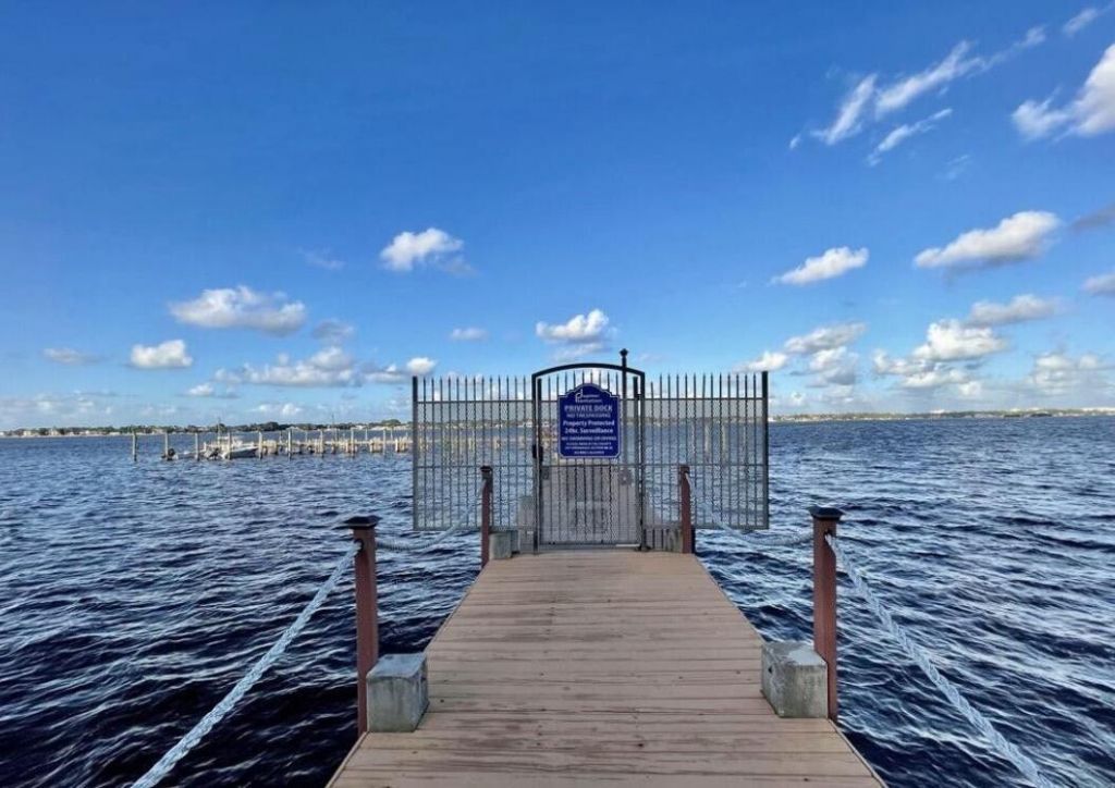 825 Center Street, Unit 49d, Jupiter, FL 33458 Photo