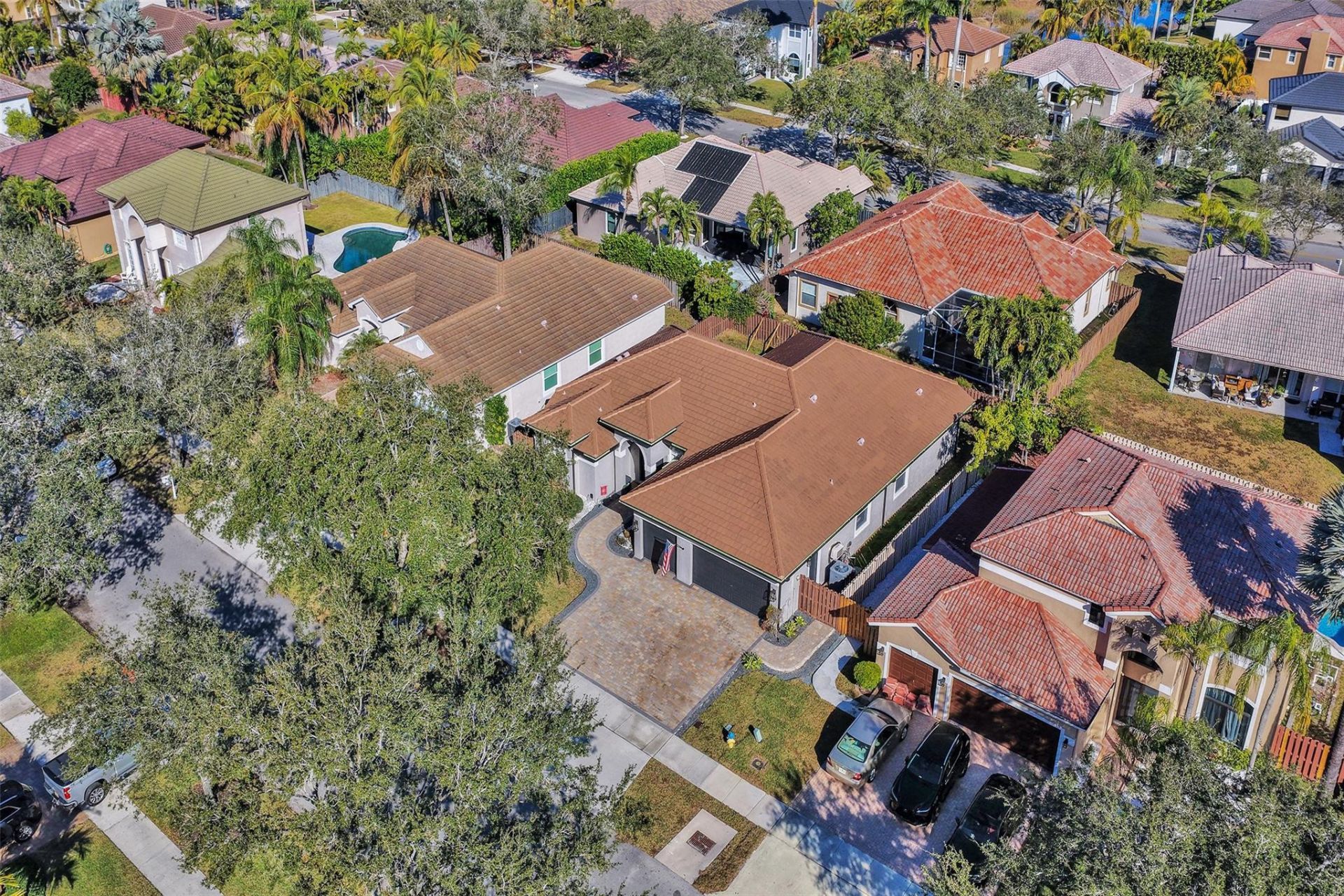 16287 Mariposa Circle, Pembroke Pines, FL 33331 Photo